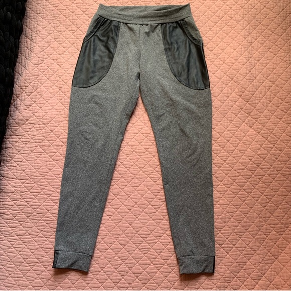 PAULO CONNERTI - Pants - trousers - grey - faux leather pockets - medium / large - Picture 2 of 11